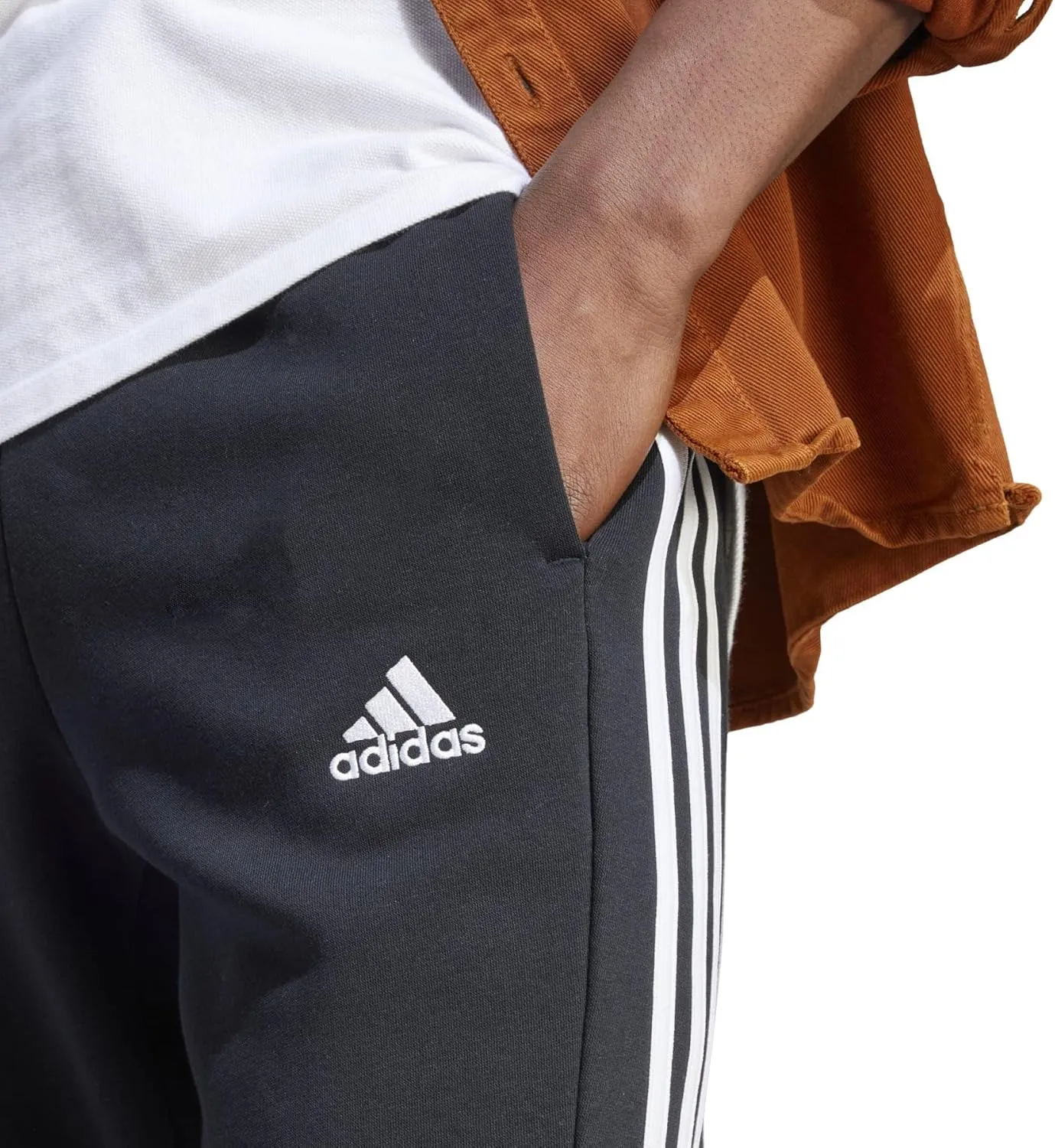 adidas   Essentials  3 