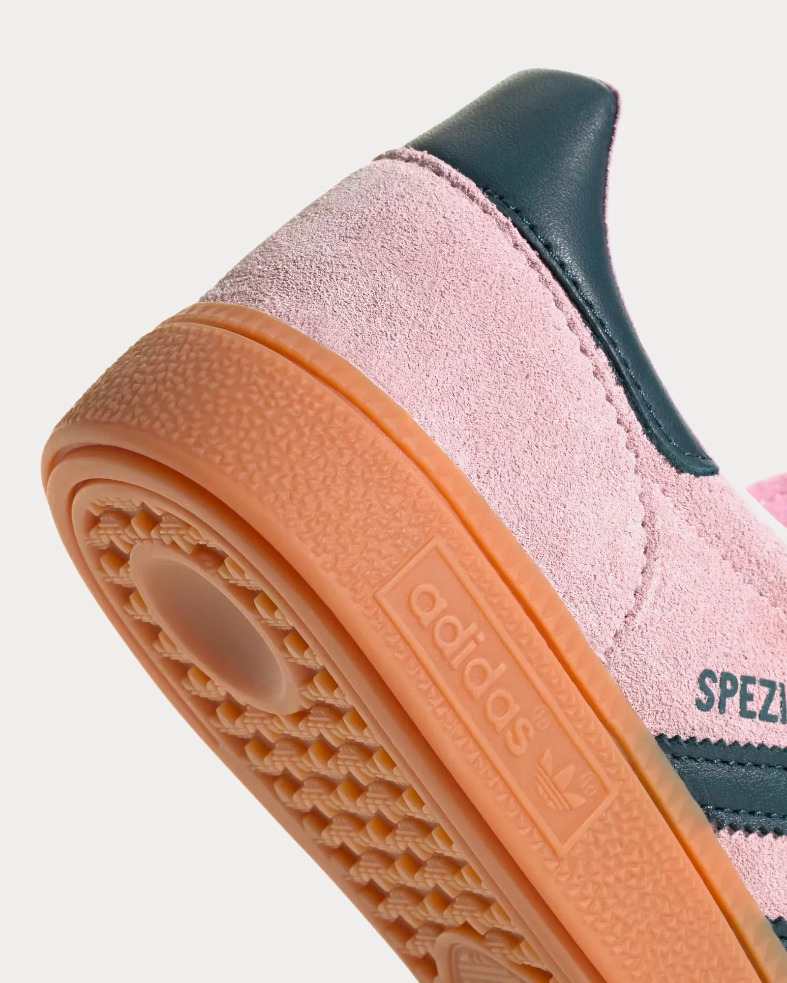 Handball Spezial Clear Pink / Arctic Night / Gum Low Top Sneakers