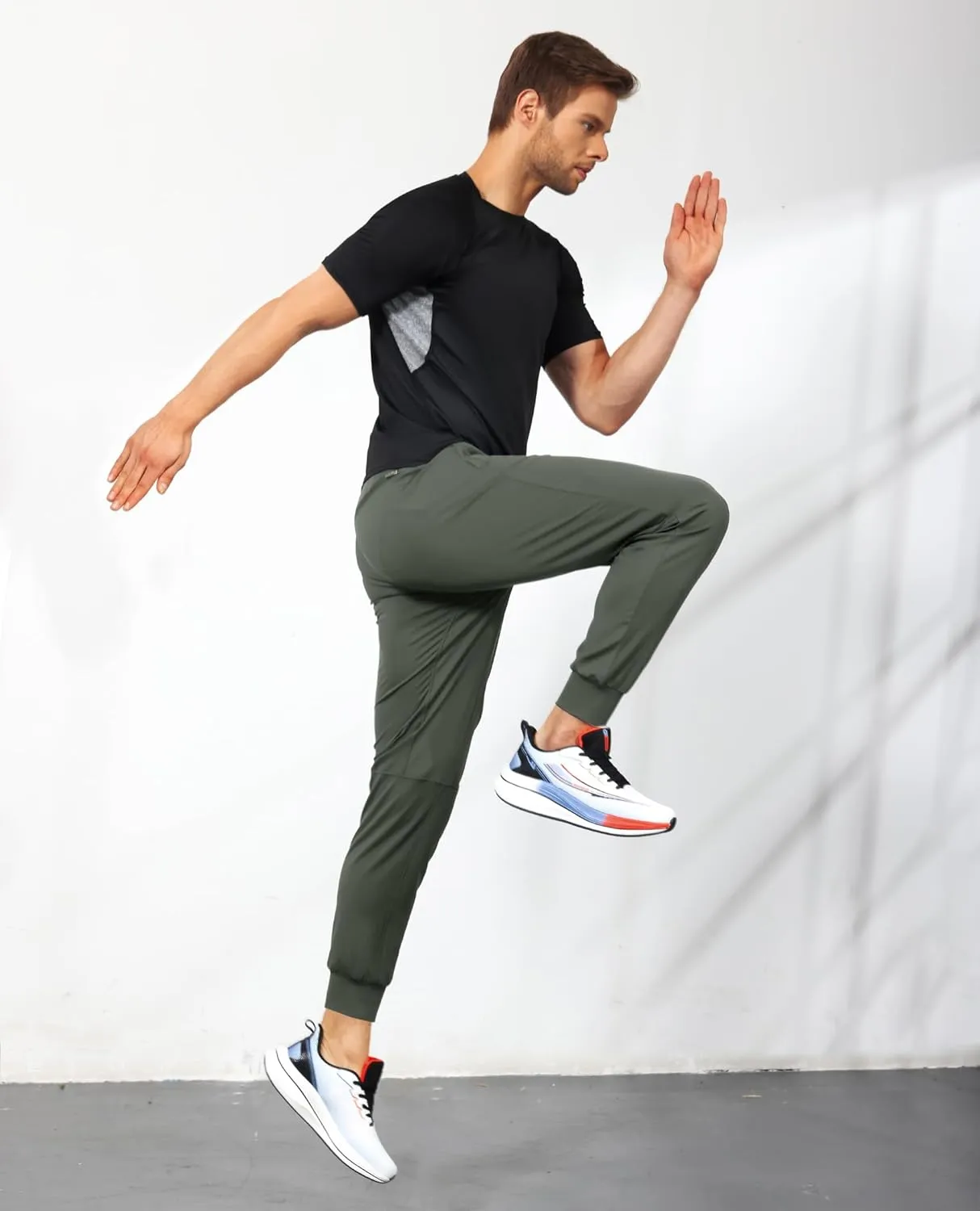 Mens Sweatpants Athletic Pants Workout Track Pants Traning Pants with Zipper Pockets Joggers for Men Gym, Running