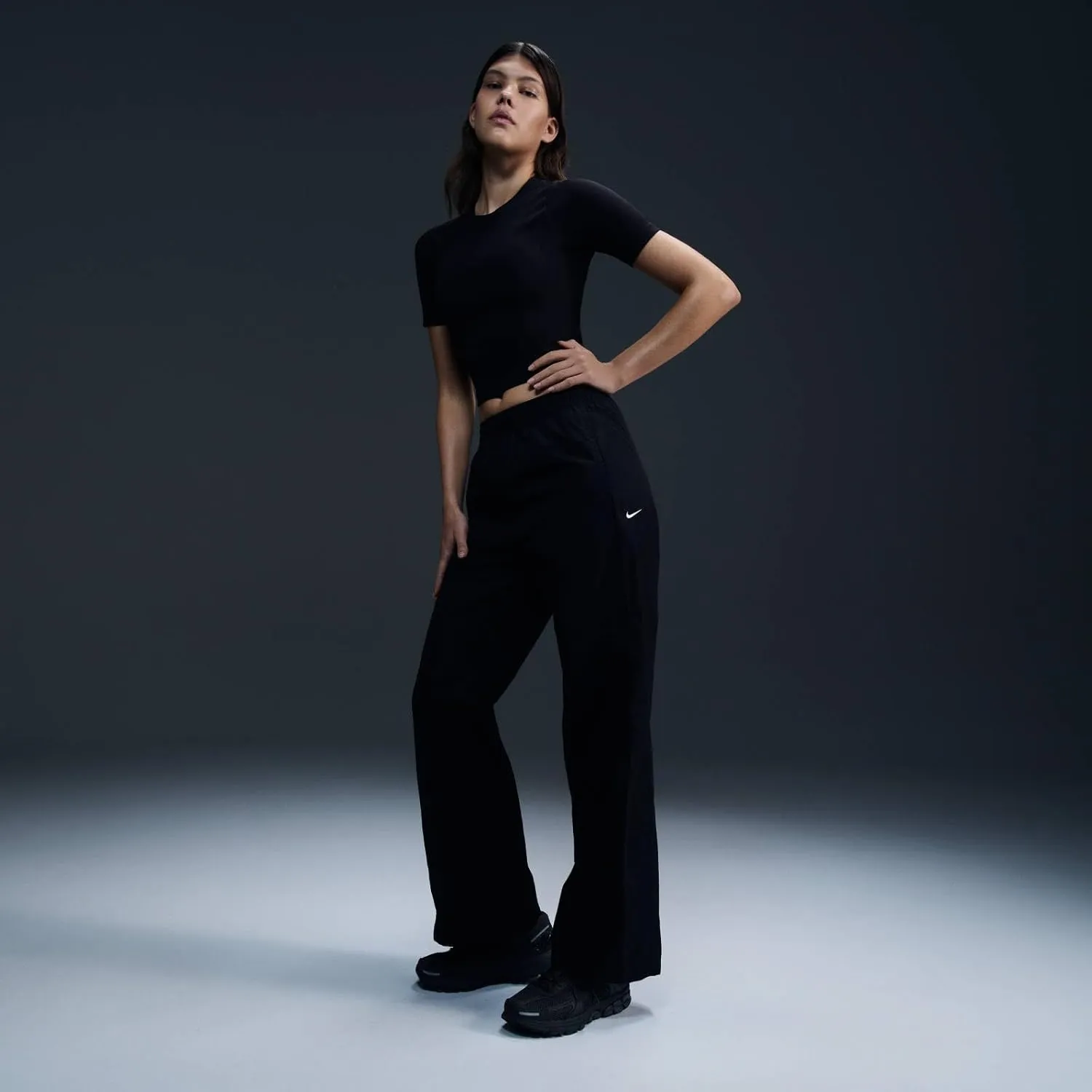 Nike Women's Windrunner High-Waisted Woven Open-Hem Pants