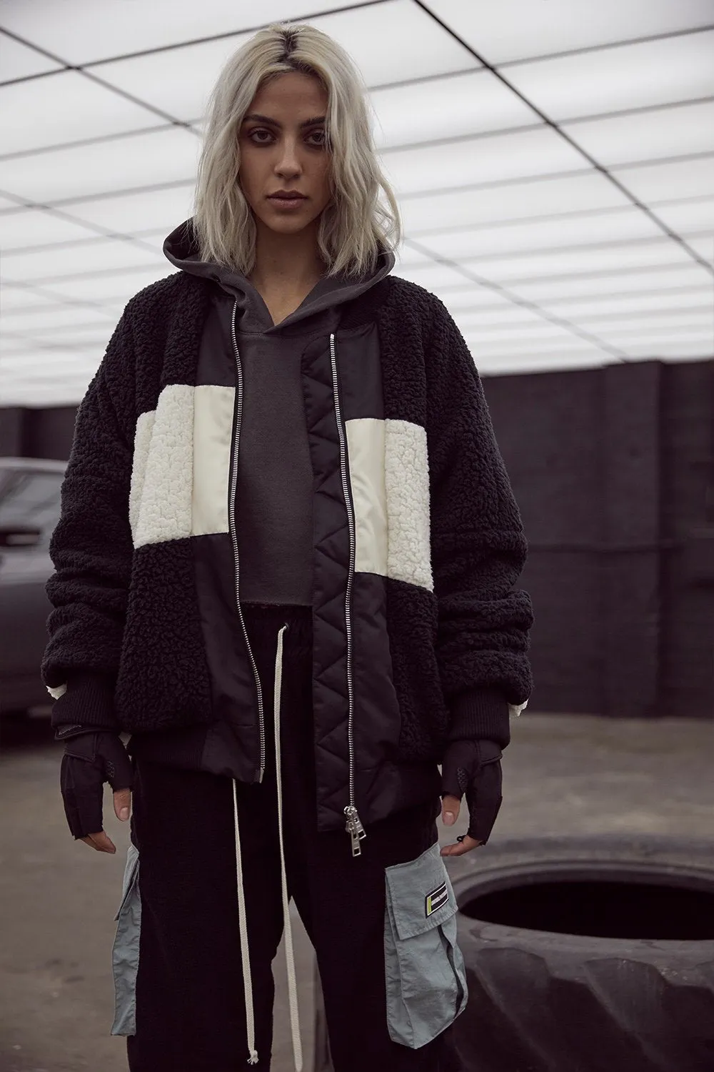 panel sherpa bomber / black   ivory