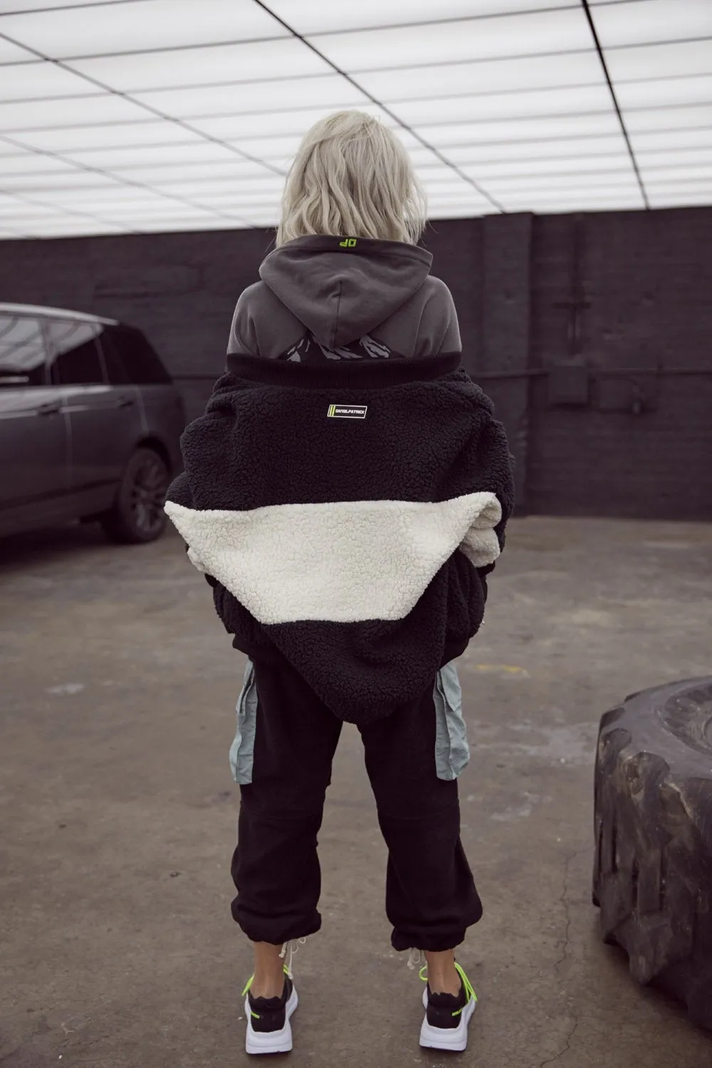 panel sherpa bomber / black   ivory