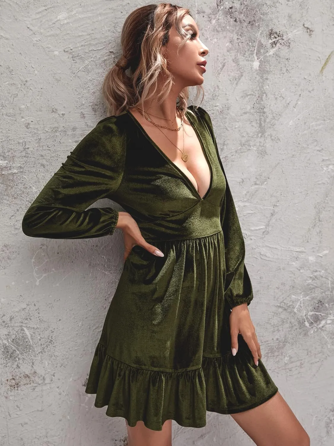 ROYLAMP Women's Dresses Velvet Deep V-Neck Long Sleeve Ruffle Mini Swing Sexy Cocktail Shift Dress