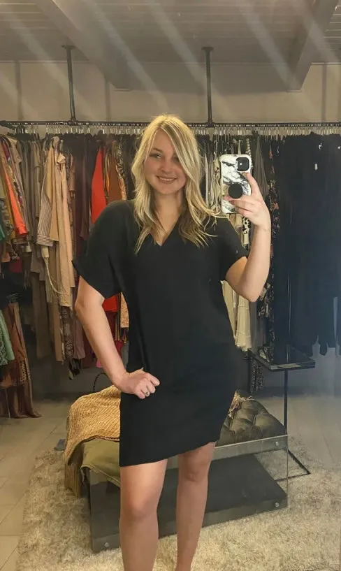 The Elizabeth Shift Dress